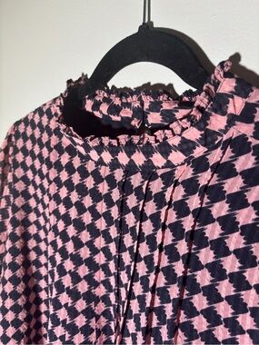 Ann Taylor Pink and Black Houndstooth Print Blouse